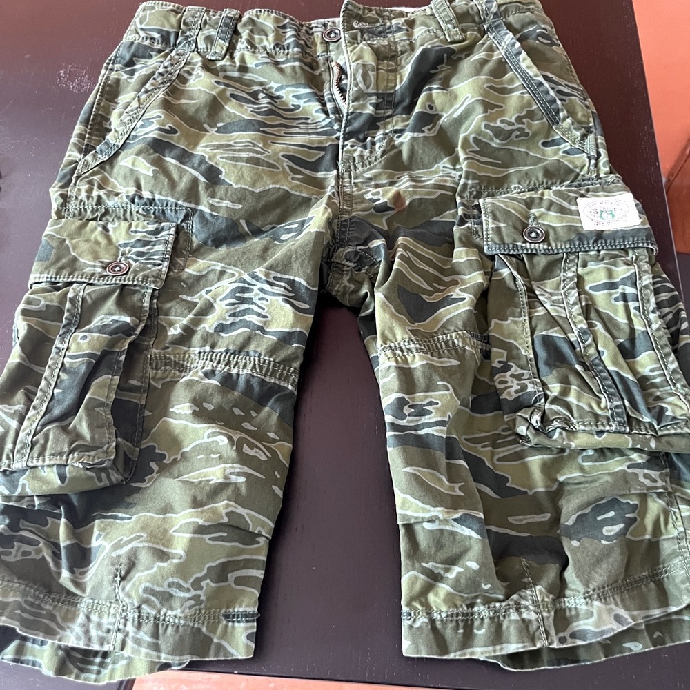 Boys size 14 cargo shorts.